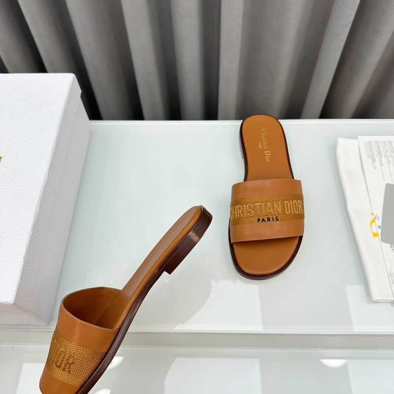 D*or dway slide camel calfskin and embroidered cotton brown