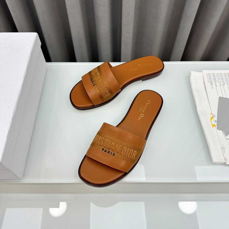 D*or dway slide camel calfskin and embroidered cotton brown