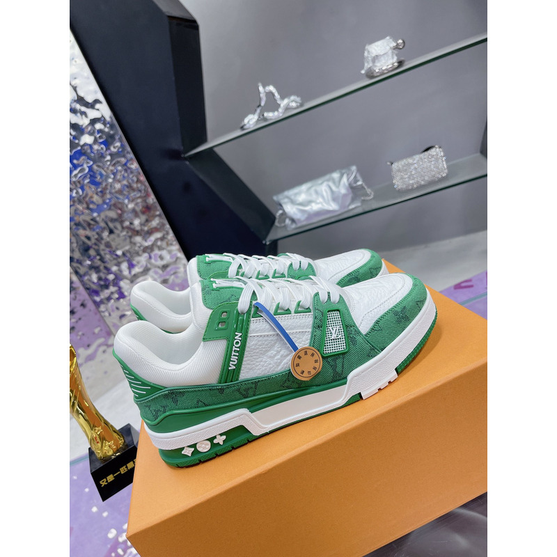 l**is V*t*n trainer sneaker green and white