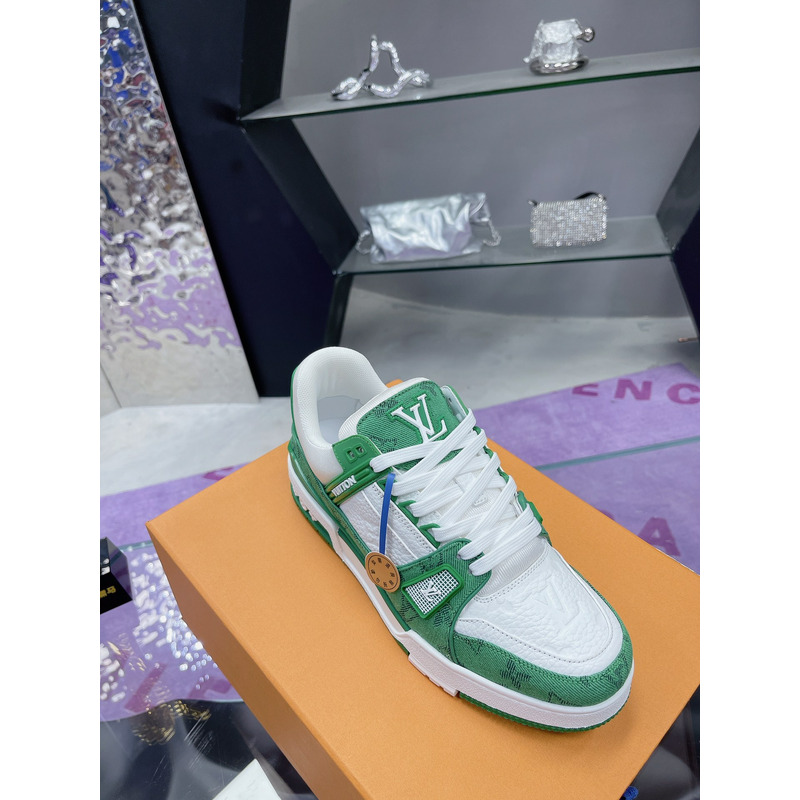 l**is V*t*n trainer sneaker green and white