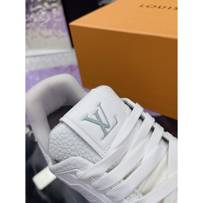 l**is V*t*n trainer sneaker white