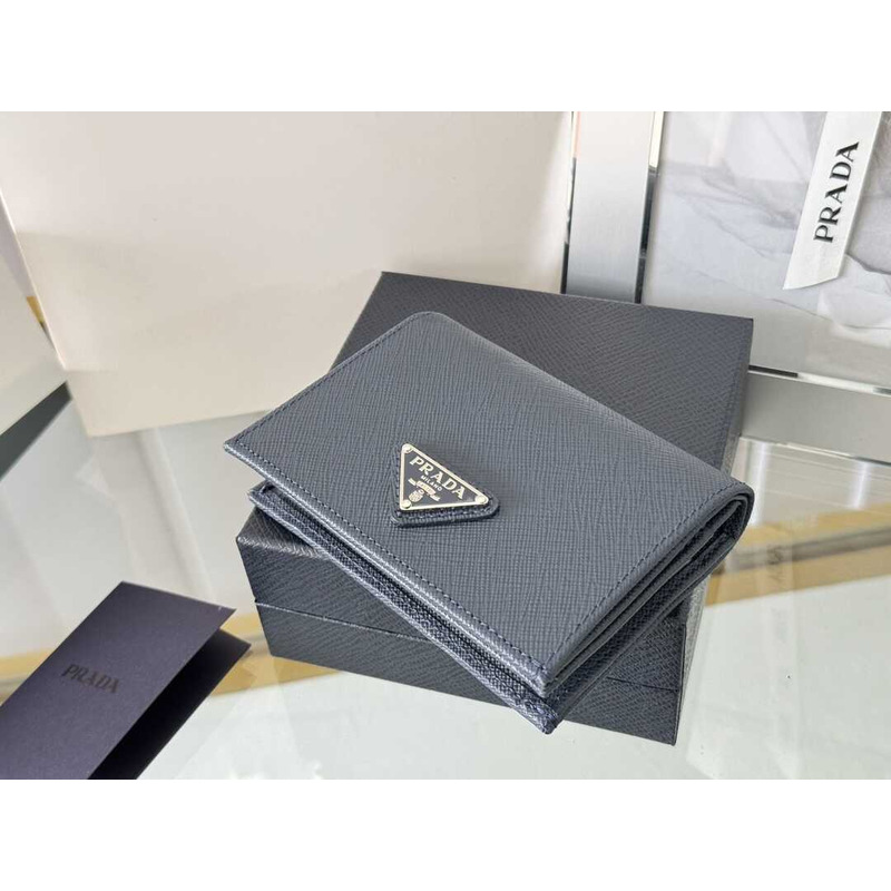 Pra*a black saffiano leather money clip