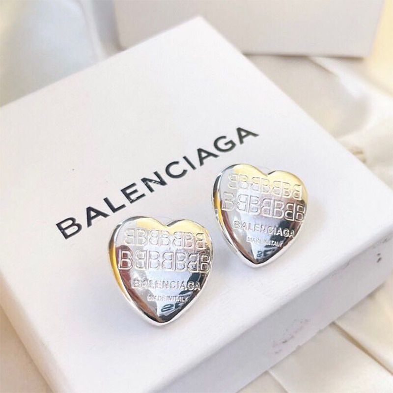 Ba*len*cia*ga engraved heart earrings