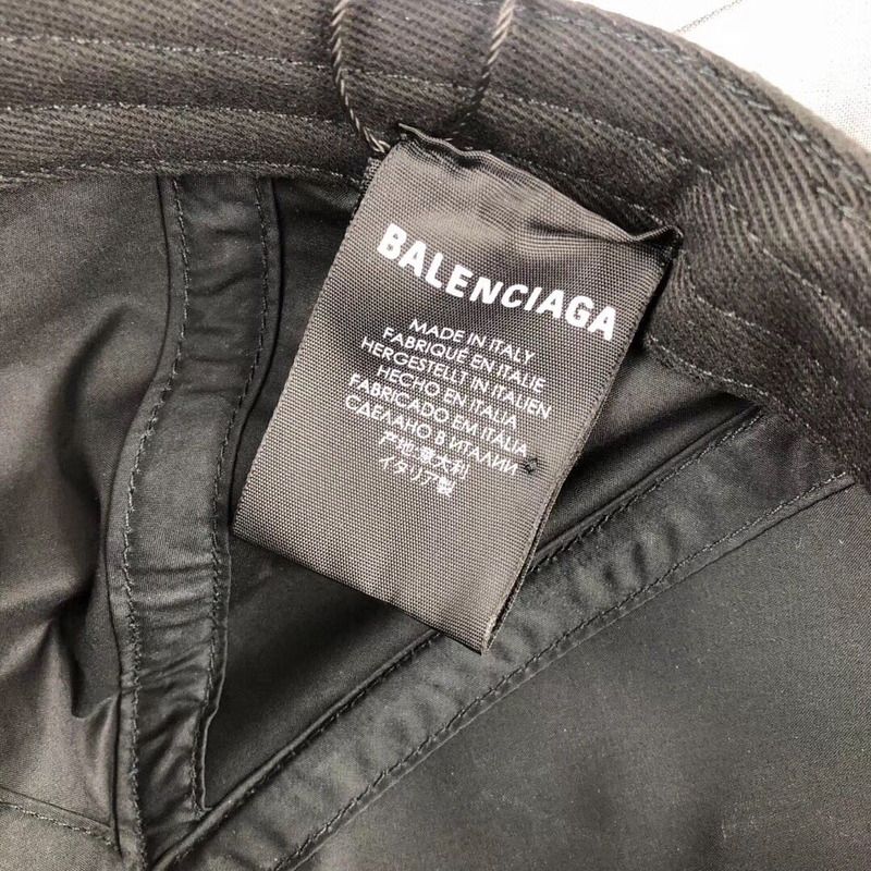 Ba*len*cia*ga bb printed baseball cap