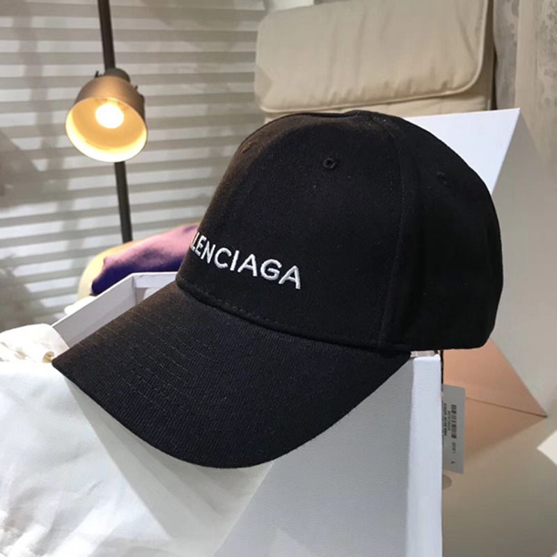 Ba*len*cia*ga classic baseball cap with embroidered logo(black)