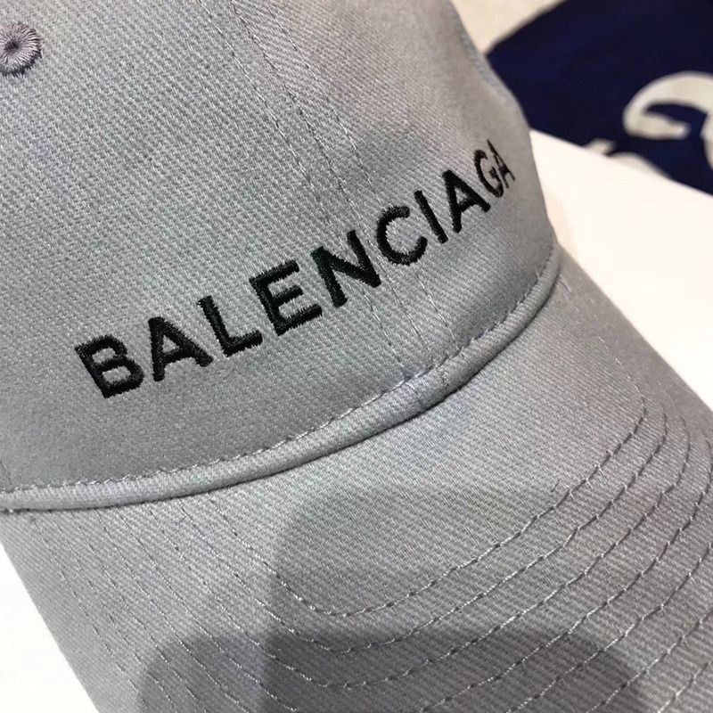 Ba*len*cia*ga embroidered cotton-twill baseball cap
