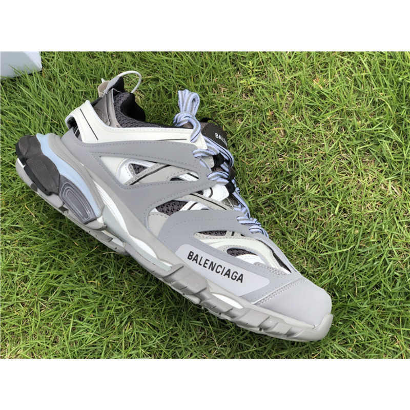 Ba*len*cia*ga 3.0 dark gray sneakers men women