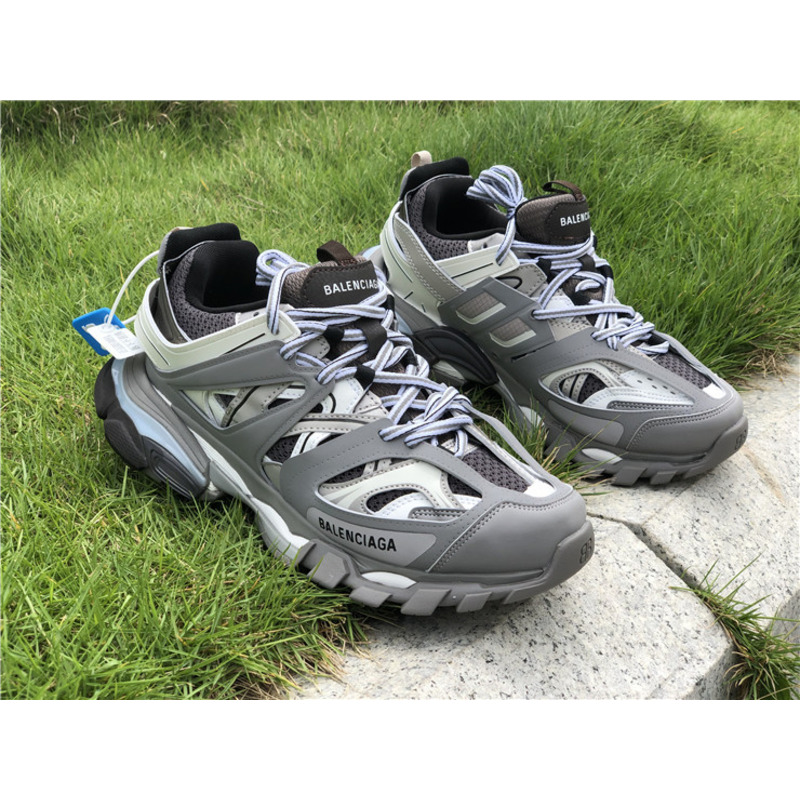 Ba*len*cia*ga 3.0 dark gray sneakers men women