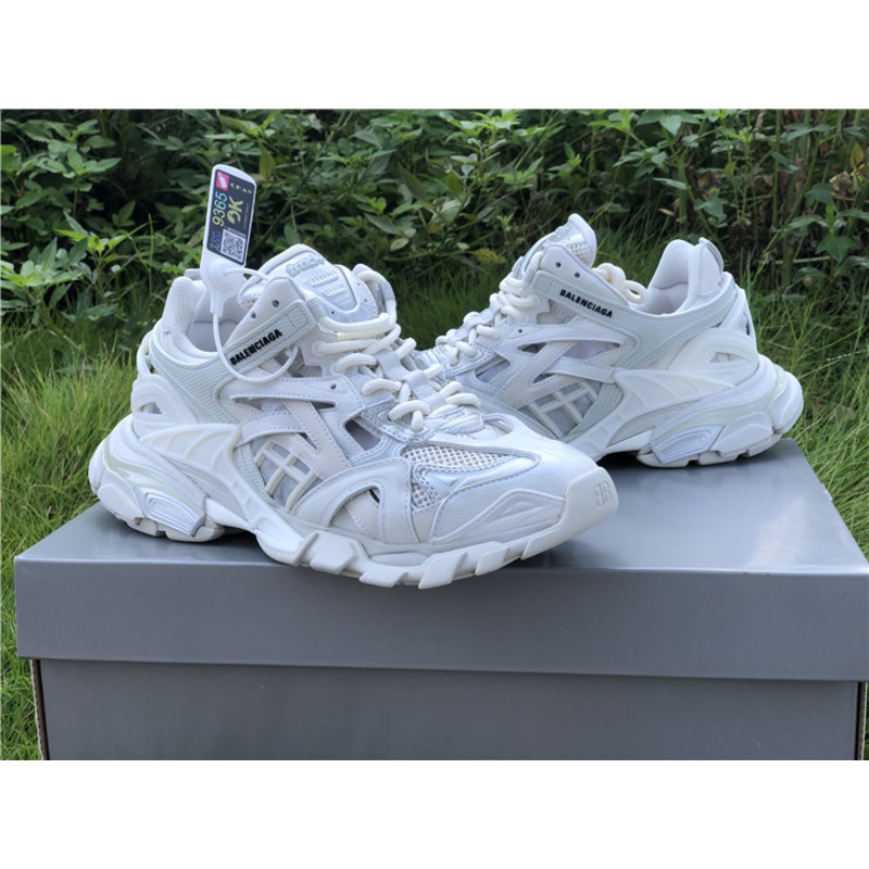 Ba*len*cia*ga 4.0 white gray sneakers men women