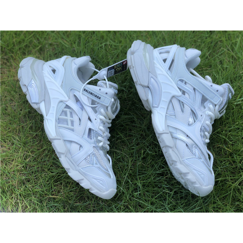 Ba*len*cia*ga 4.0 white gray sneakers men women