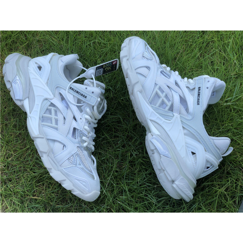 Ba*len*cia*ga 4.0 white gray sneakers men women