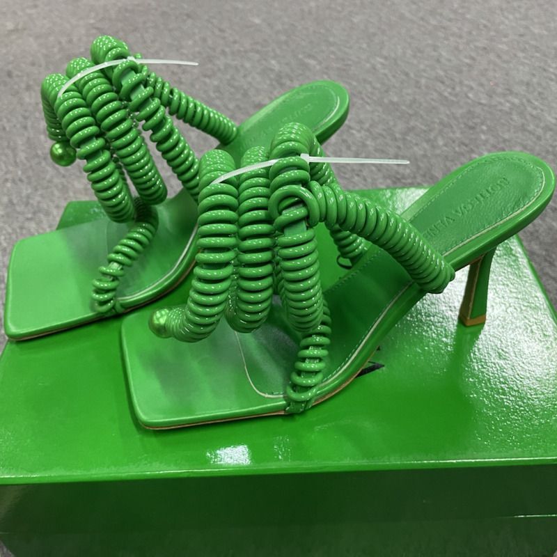 Bo*te*ga ve*ne*ta sandals wire stretch grass womens green