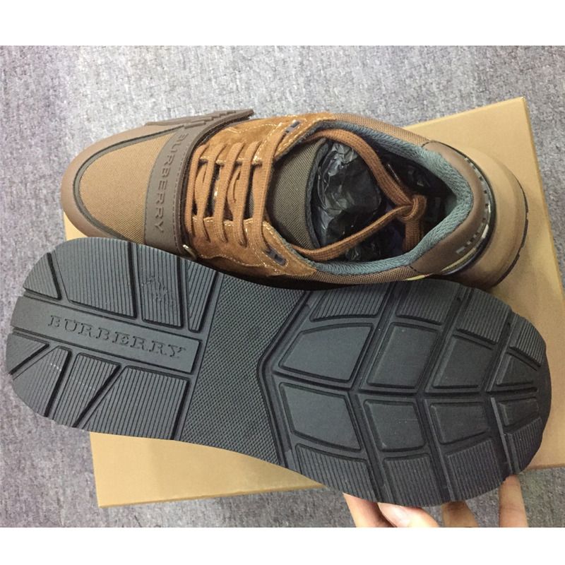 B**rry  panelled low-top sneakers