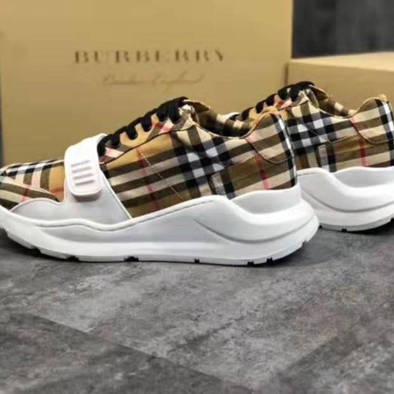 B**rry check sneakers