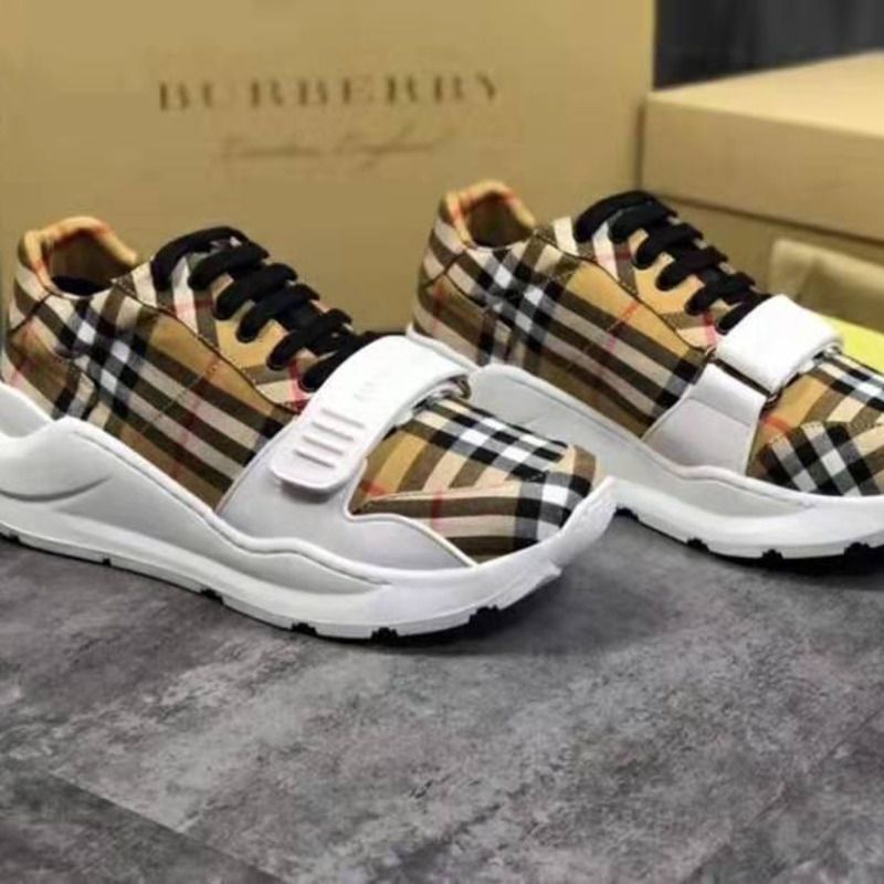 B**rry check sneakers