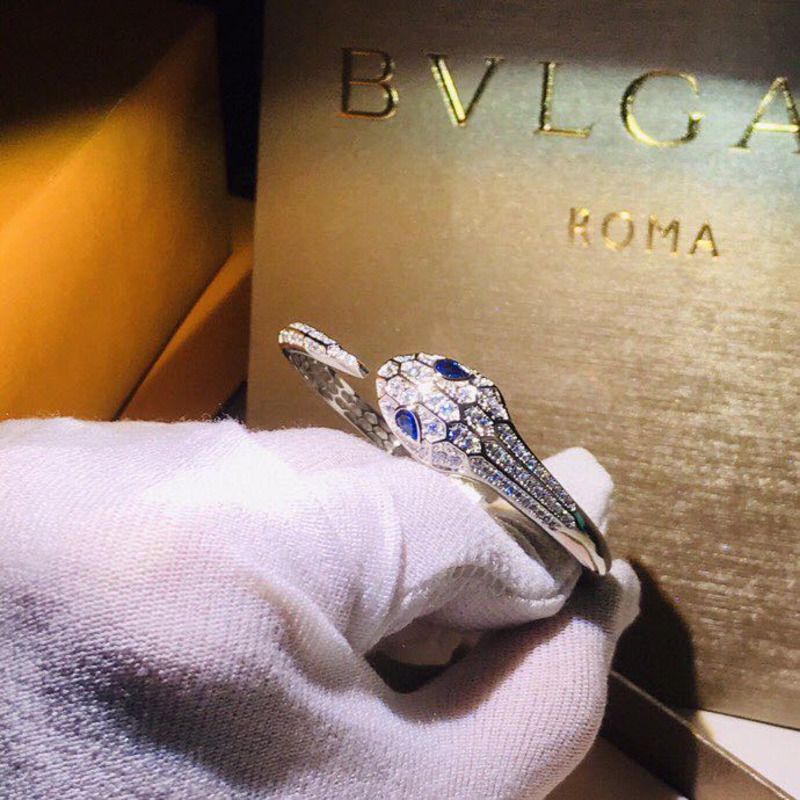 b*l*ai serpenti Di*m*nd snake head cuff bracelet