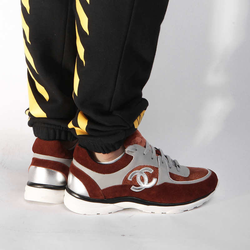 Ch*el sneaker in suede red