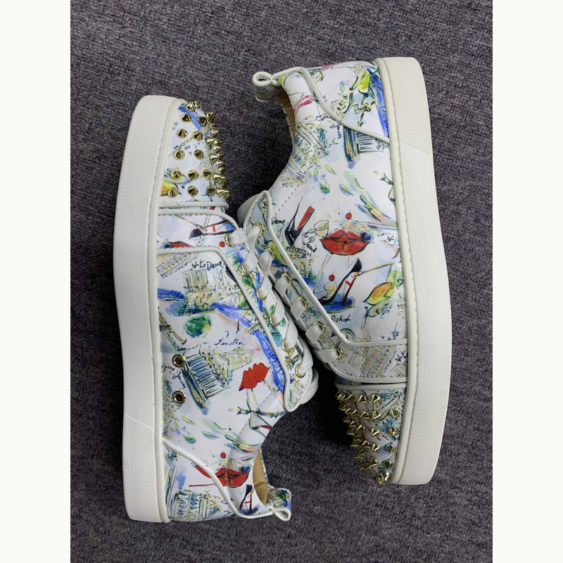 ch**an louboutin S*per perfect l**is junior spikes trainers