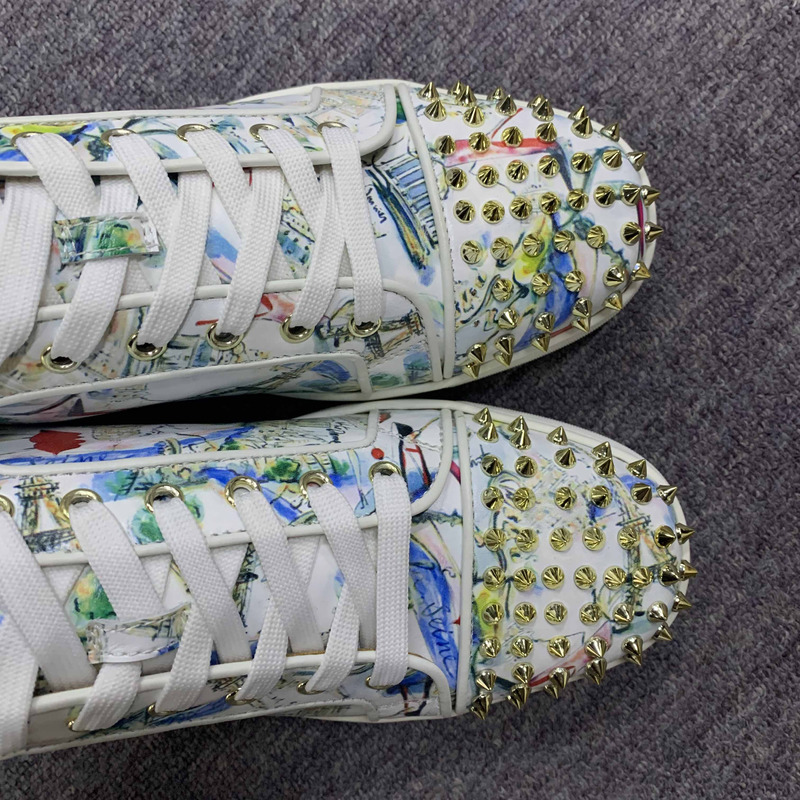 ch**an louboutin S*per perfect l**is junior spikes trainers