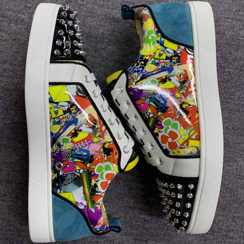 ch**an louboutin S*per perfect l**is junior spikes trainers