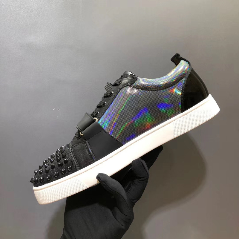 Ch**an louboutin l**is junior spikes vs flat