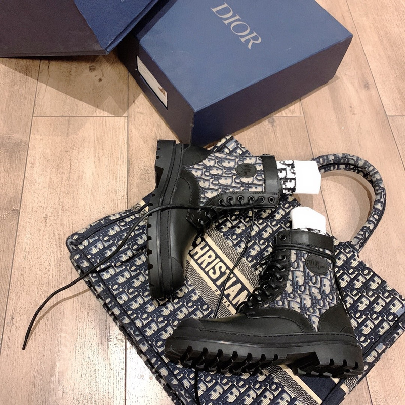 D*or explorer ankle boot