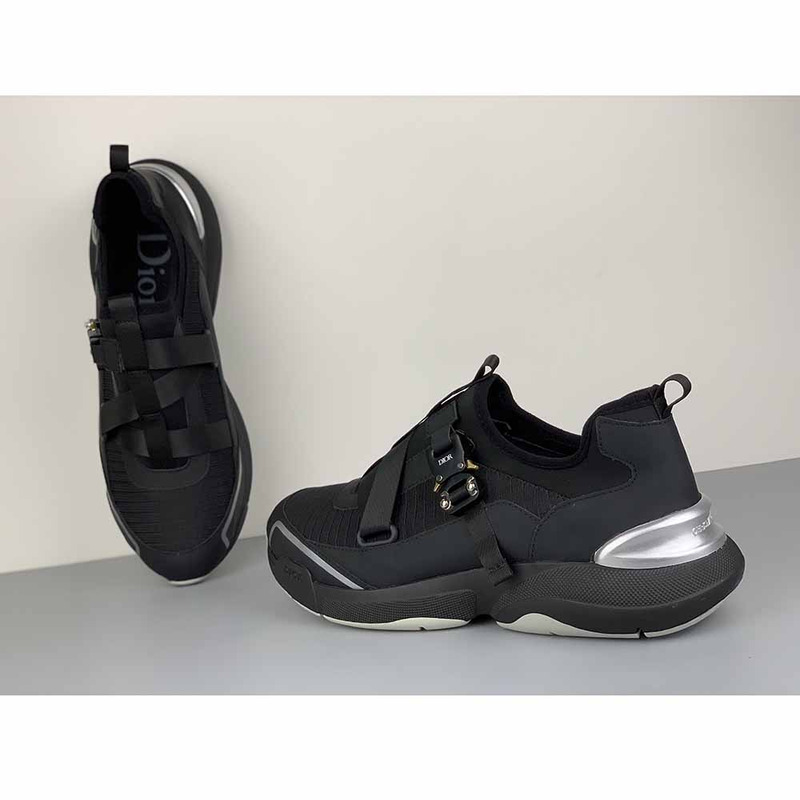 D*or "b24 runtek" sneaker in black technical canvas