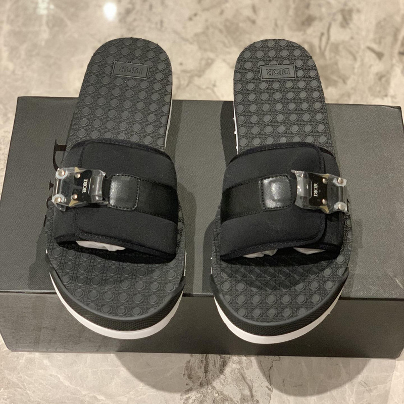D*or black neoprene slippers