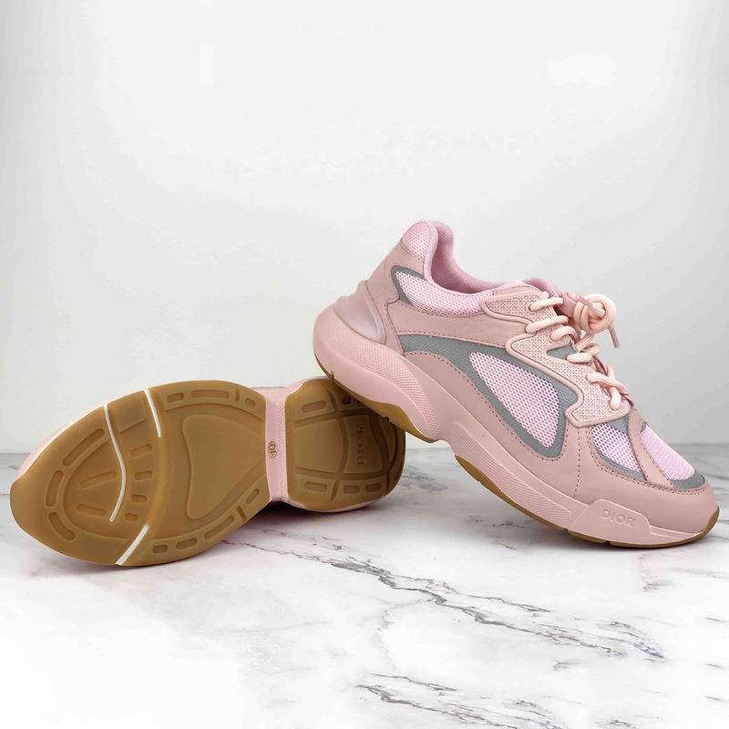 D*or "b24" sneaker in pale pink