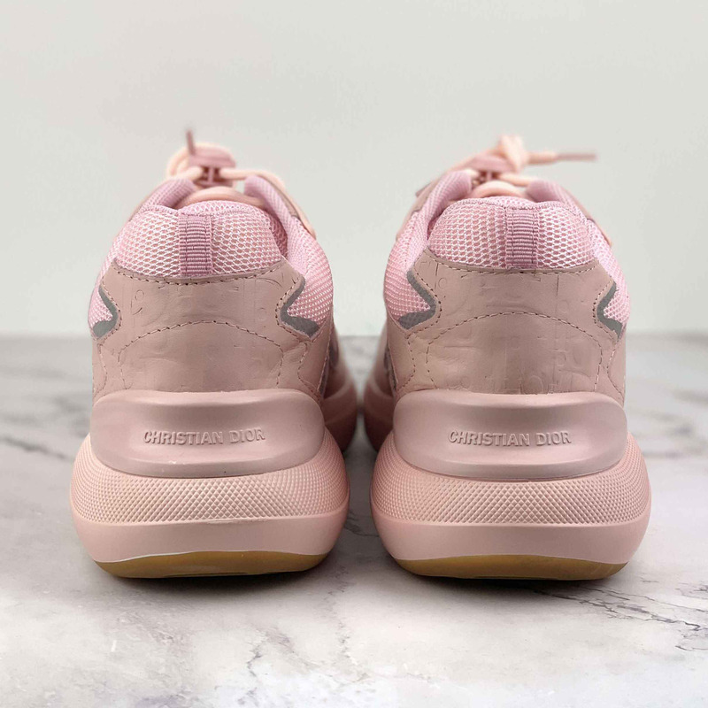D*or "b24" sneaker in pale pink