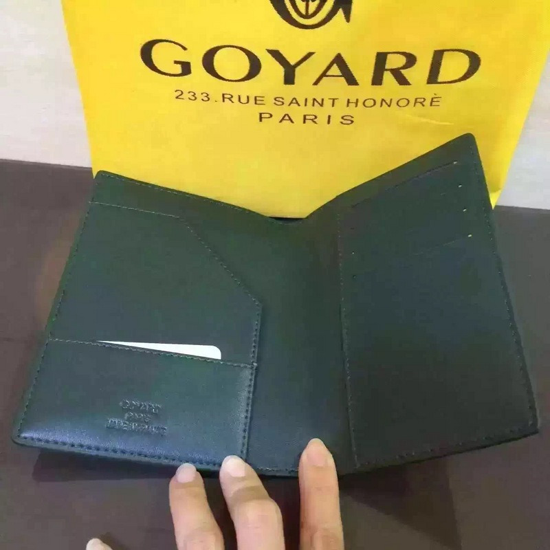 Go*ard classic grenelle passport wallet green
