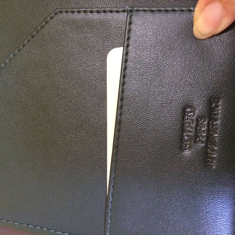 Go*ard classic grenelle passport wallet green