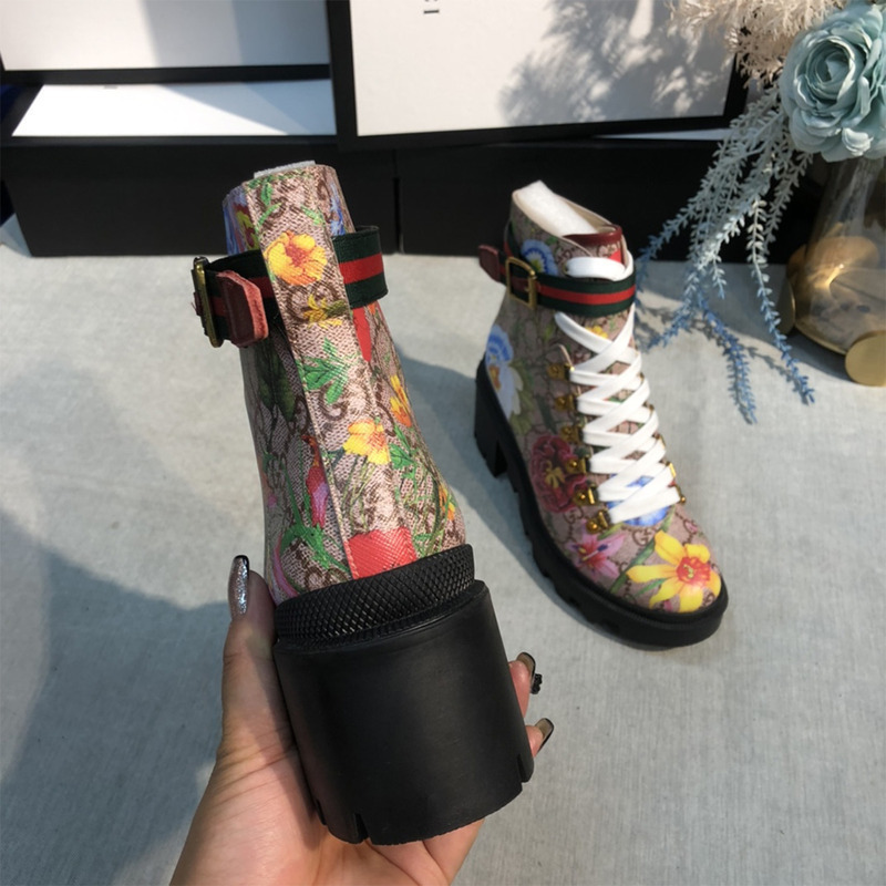 G*u*i flora ankle boot with sylvie web