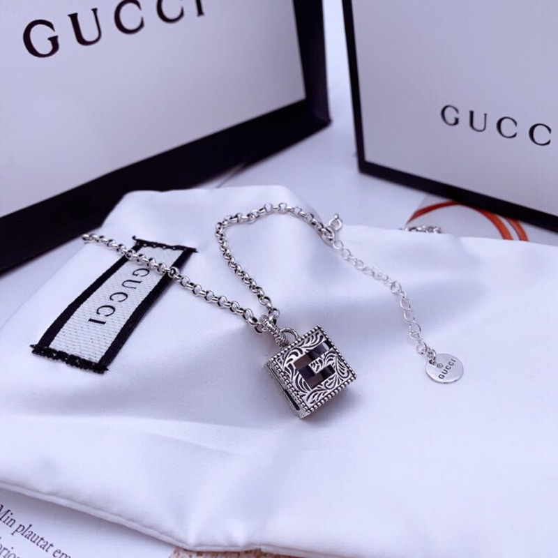 G*u*i g-motif sterling silver necklace