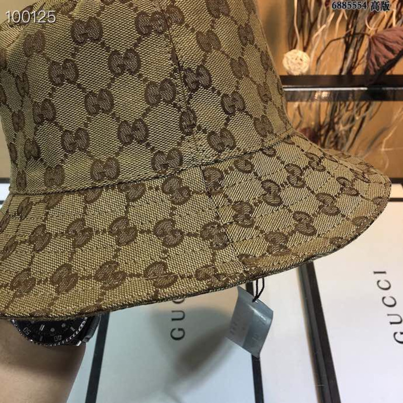 G*u*i lame bucket hat