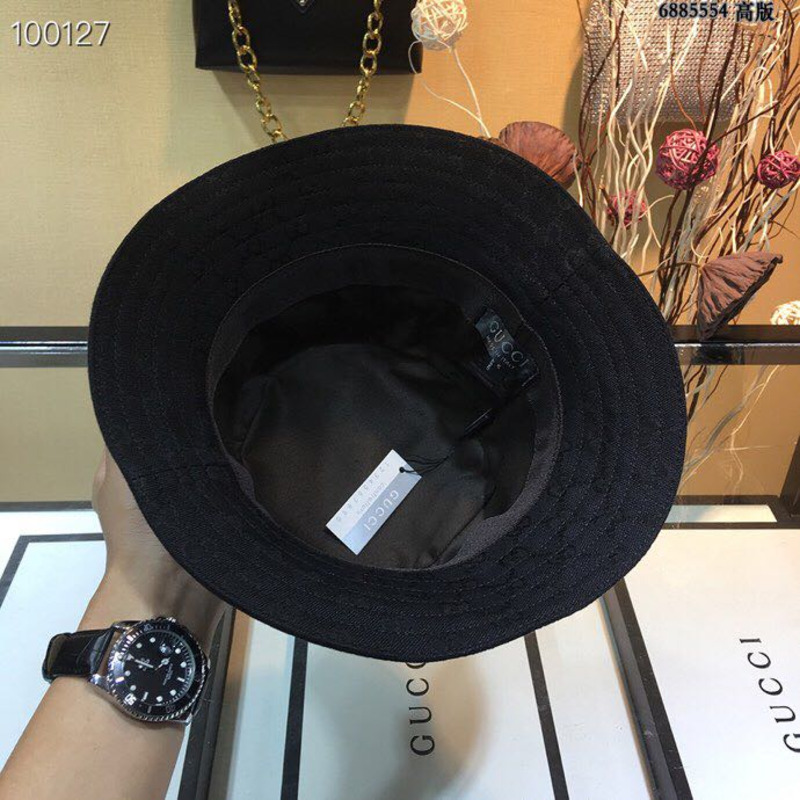 G*u*i lame bucket hat