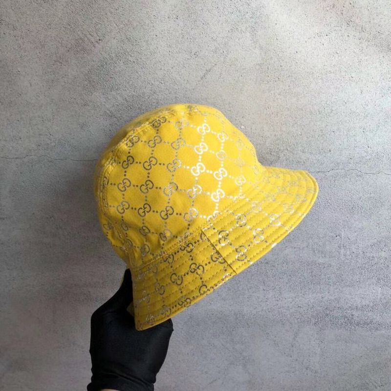 G*u*i lame bucket hat