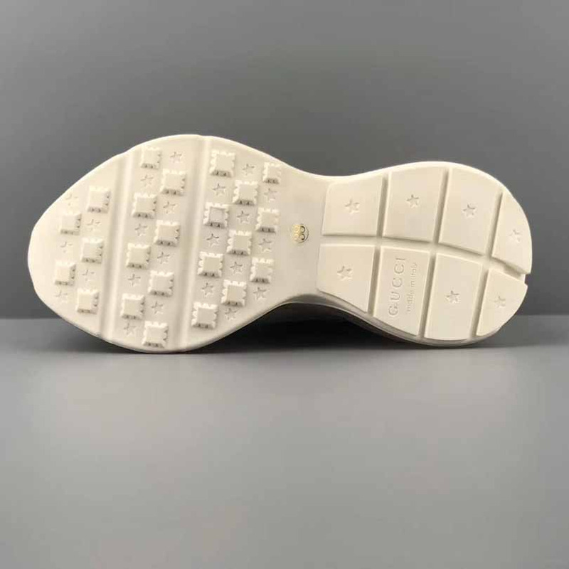 G*u*i sneaker with logo