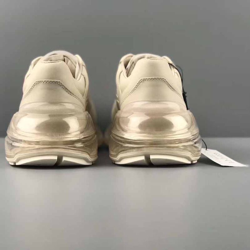 G*u*i sneaker with logo