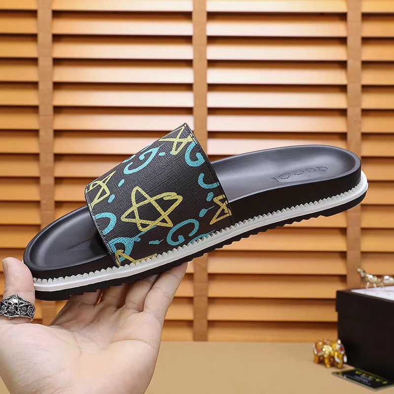 G*u*i stars printed slide sandal