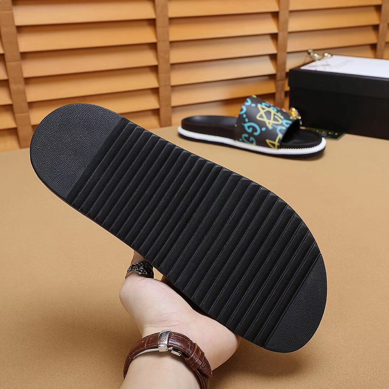 G*u*i stars printed slide sandal