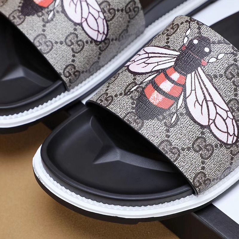 G*u*i bee printed slide sandal