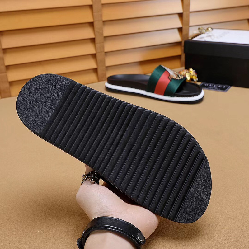 G*u*i bee web printed slide sandal