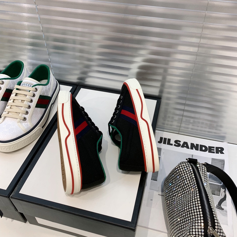 G*u*i tennis 1977 sneaker