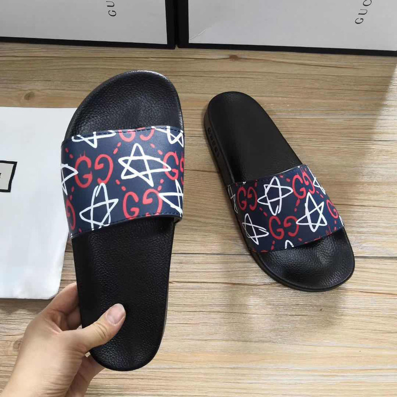 double G*u*i star printed slippers
