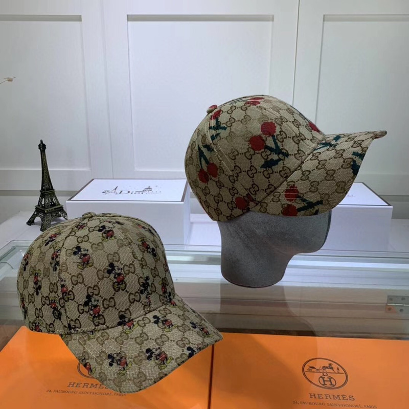 G*u*i cherry canvas baseball hat