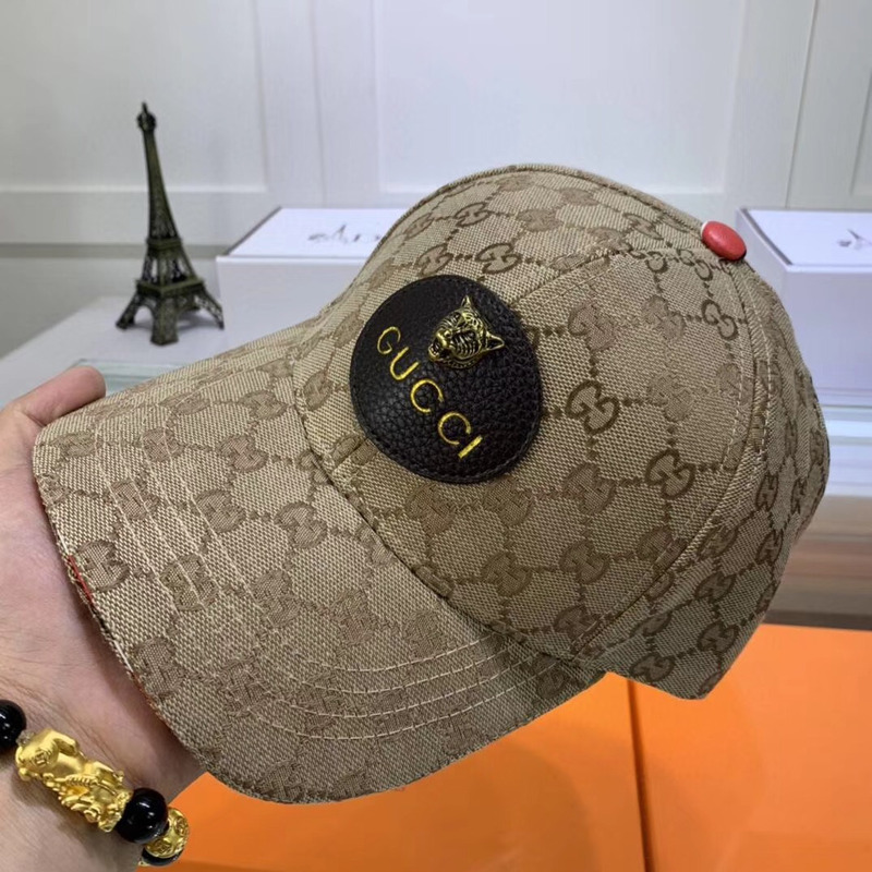 G*u*i canvas baseball hat in khaki