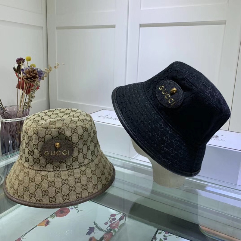 G*u*i canvas bucket hat in khaki