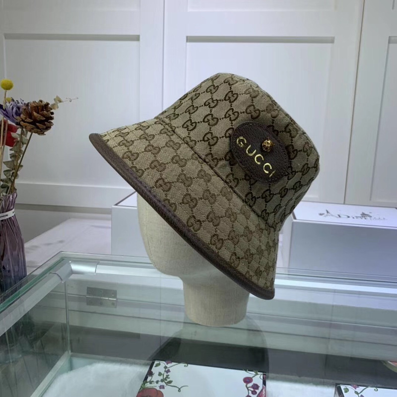 G*u*i canvas bucket hat in khaki