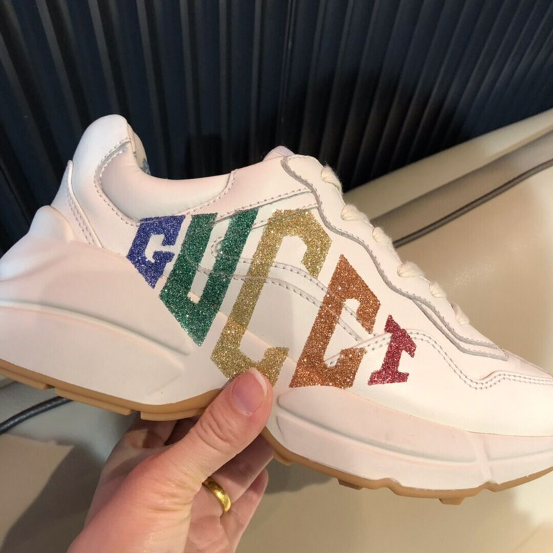 G*u*i rhyton glitter sneaker